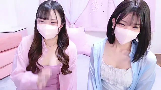 Snapshot of -Yuria- chatting on January 12, 2025, 3:39 am -Yuria- online show from January 12, 2025, 3:39 am