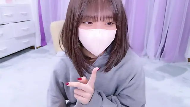 Snapshot of -Yuria- chatting on February 25, 2025, 2:04 pm -Yuria- online show from February 25, 2025, 2:04 pm