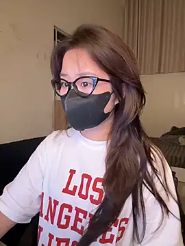 Jenni nana online show from April 14, 2026, 4:12 pm