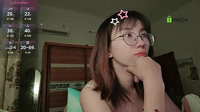 Lili 666 online show from October 16, 2025, 5:21 pm