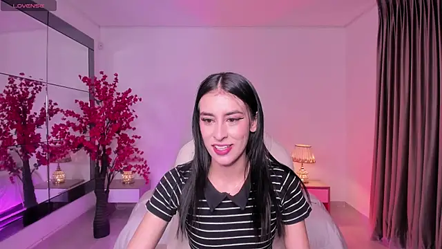 Snapshot of karlaa_james chatting on May 10, 2026, 11:58 am karlaa james online show from May 10, 2026, 11:58 am