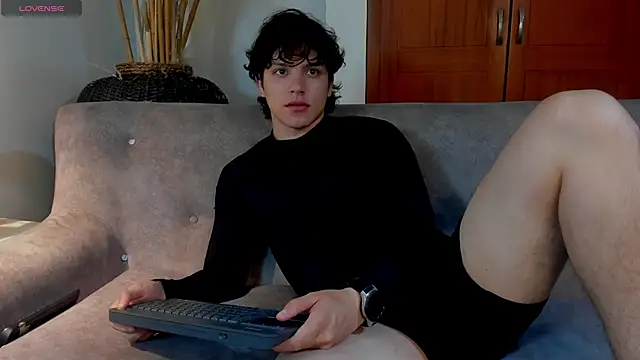 Snapshot of bravoboreal chatting on October 20, 2025, 7:36 pm bravoboreal online show from October 20, 2025, 7:36 pm