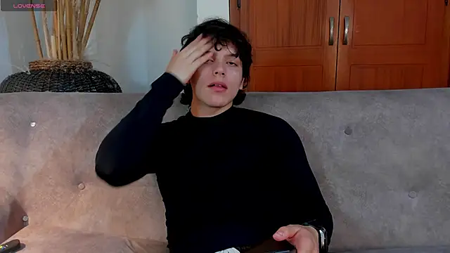 Snapshot of bravoboreal chatting on October 17, 2025, 7:48 pm bravoboreal online show from October 17, 2025, 7:48 pm