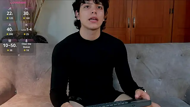 Snapshot of bravoboreal chatting on October 28, 2025, 7:46 pm bravoboreal online show from October 28, 2025, 7:46 pm