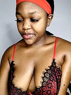 Snapshot of Sexymamibo chatting on September 26, 2025, 12:28 am Sexymamibo online show from September 26, 2025, 12:28 am