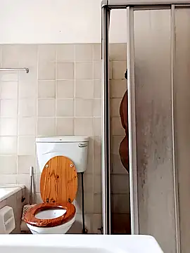 Snapshot of Sexymamibo chatting on March 16, 2025, 12:33 pm Sexymamibo online show from March 16, 2025, 12:33 pm