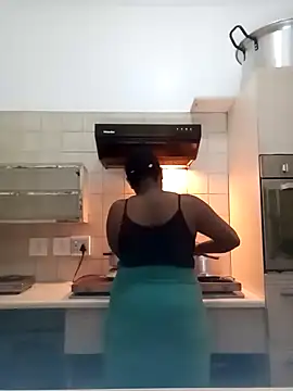 Snapshot of Sexymamibo chatting on March 18, 2025, 5:01 pm Sexymamibo online show from March 18, 2025, 5:01 pm