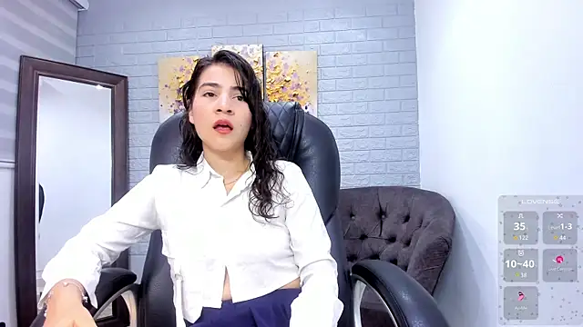 Snapshot of Miranda_doll_ chatting on May 1, 2026, 12:10 pm Miranda doll online show from May 1, 2026, 12:10 pm