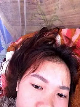 ngoclothingoc9en online show from December 7, 2024, 3:31 am