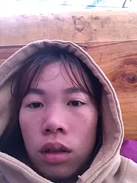 ngoclothingoc9en online show from December 13, 2024, 1:04 am