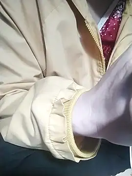 ngoclothingoc9en online show from March 22, 2025, 7:36 am