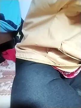 ngoclothingoc9en online show from March 20, 2025, 7:58 am