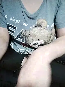 ngoclothingoc9en online show from March 16, 2025, 2:32 am