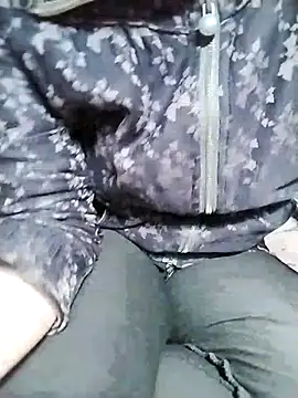 ngoclothingoc9en online show from March 18, 2025, 2:51 am