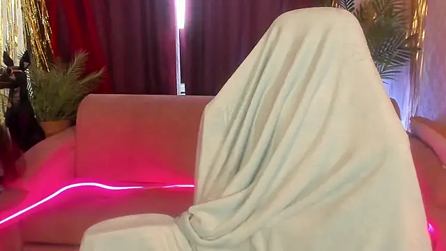 April o Nill online show from January 11, 2026, 8:21 am