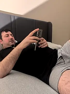 Mgman4365 online show from April 1, 2026, 2:13 am