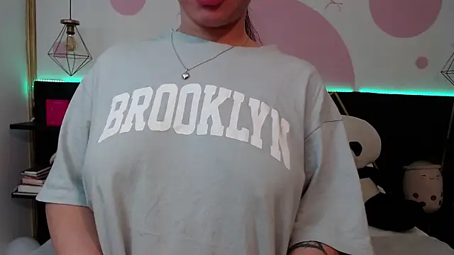 Snapshot of DanniAbbey chatting on March 3, 2026, 11:50 am DanniAbbey online show from March 3, 2026, 11:50 am