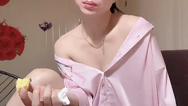 LinhChi 9x online show from May 18, 2026, 12:22 am
