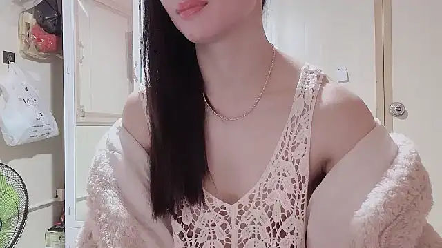 LinhChi 9x online show from December 5, 2025, 12:32 am