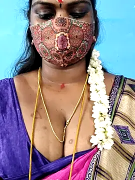 Snapshot of mayaa2u chatting on May 31, 2026, 9:59 am mayaa2u online show from May 31, 2026, 9:59 am