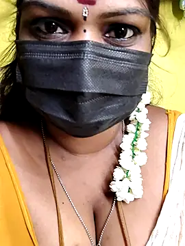 Snapshot of mayaa2u chatting on April 8, 2026, 4:08 pm mayaa2u online show from April 8, 2026, 4:08 pm