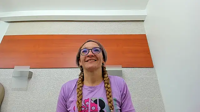 Snapshot of maddy_cartter chatting on May 29, 2026, 11:16 am maddy cartter online show from May 29, 2026, 11:16 am