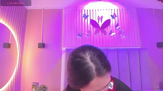 Snapshot of diosa_cristal chatting on October 18, 2025, 4:03 am diosa cristal online show from October 18, 2025, 4:03 am