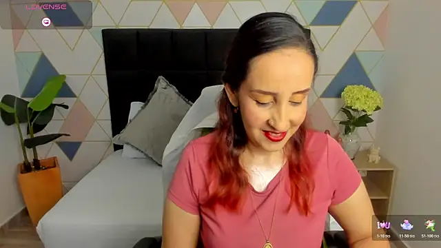 jadde13  online show from November 12, 2025, 8:56 pm