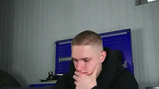 dustyn fox online show from March 1, 2026, 7:08 am