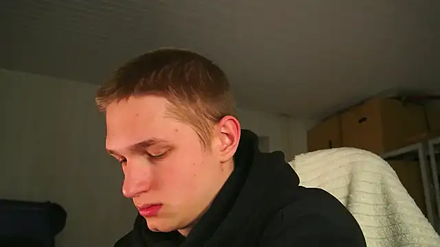 dustyn fox online show from April 14, 2026, 3:06 pm