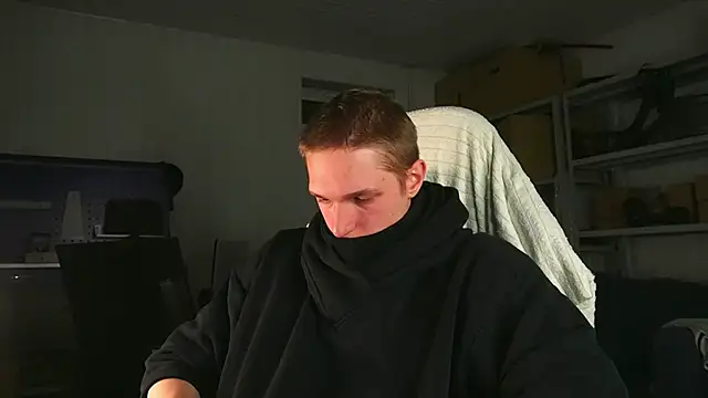 dustyn fox online show from April 17, 2026, 5:05 pm