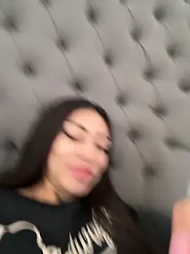 Effy Bonny online show from November 19, 2025, 2:50 pm