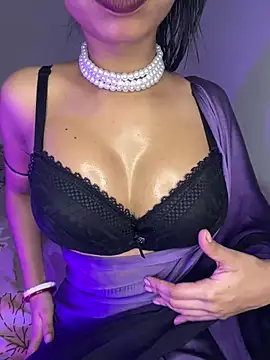 Hot-sexy222 online show from February 2, 2025, 10:35 am