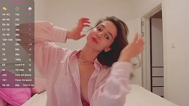 Snapshot of JudyAngil chatting on November 7, 2025, 7:18 pm JudyAngil online show from November 7, 2025, 7:18 pm