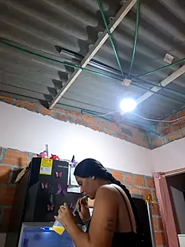 sexy-latin10 online show from October 13, 2025, 1:02 pm