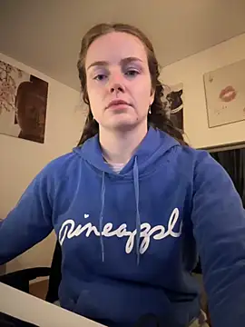 Piinkpandora online show from November 20, 2025, 7:25 pm