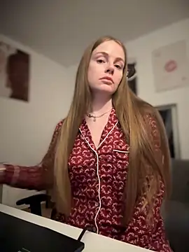 Piinkpandora online show from April 10, 2026, 7:21 pm