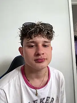 Nathan Bluee online show from April 9, 2026, 4:13 pm