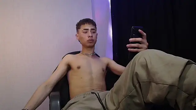 sexybat twink online show from March 21, 2025, 8:06 am
