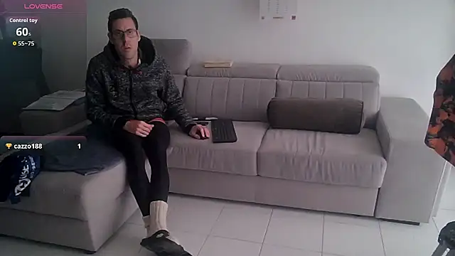 Meriozoro online show from January 18, 2026, 3:04 pm