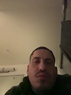 Snapshot of juicyj1311 chatting on February 7, 2026, 6:43 am juicyj1311 online show from February 7, 2026, 6:43 am