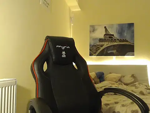 amydamarw online show from February 12, 2026, 4:07 pm