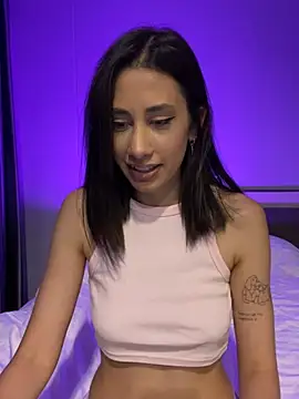 Sophiehii online show from January 25, 2025, 1:08 pm