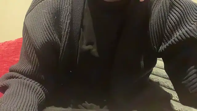 atom0407 online show from March 19, 2025, 4:55 pm