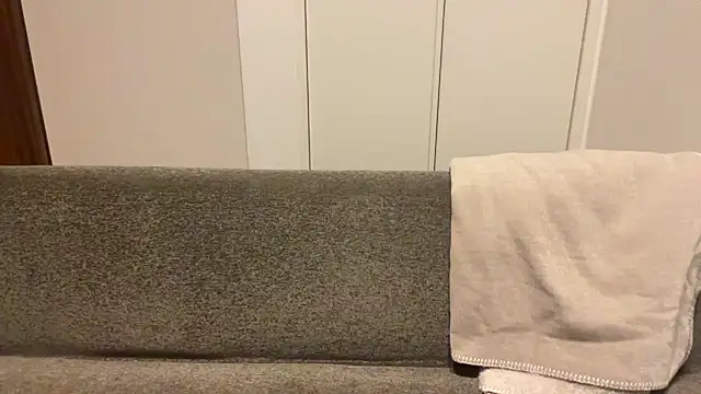 atom0407 online show from January 24, 2025, 4:49 pm