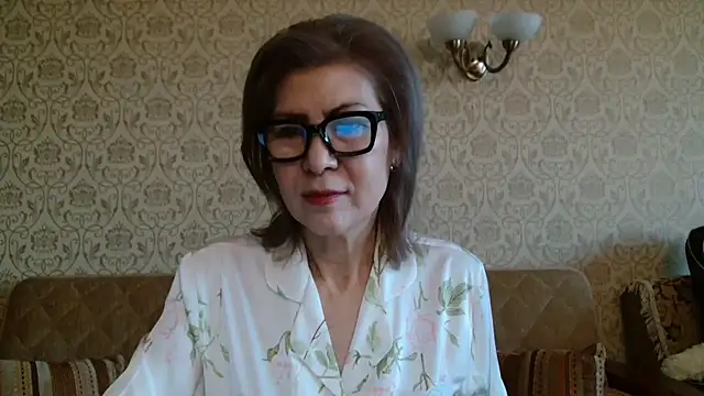 Elegant00Lady online show from November 30, 2025, 2:56 am