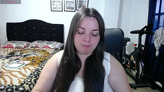 nicolcolucci7 online show from December 3, 2024, 10:45 pm