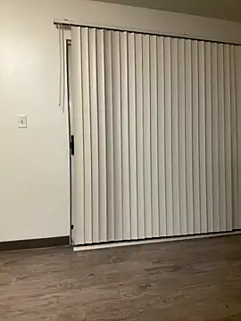 Prettynthick12 online show from April 7, 2026, 5:09 am