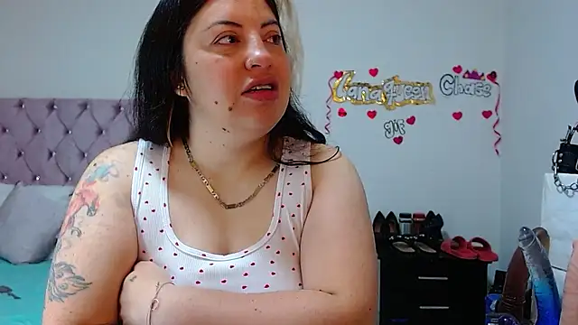 lanaqueen699 online show from September 17, 2025, 12:18 pm