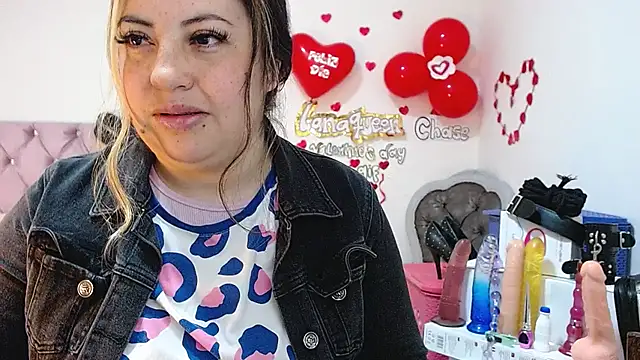 lanaqueen699 online show from March 11, 2025, 12:28 pm